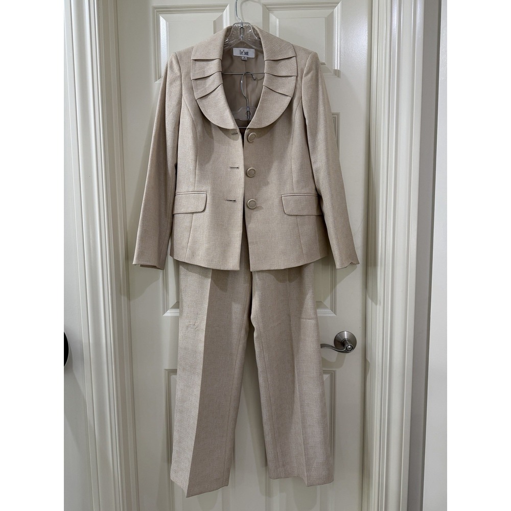 Le Suit women 2- piece pants suits size 8